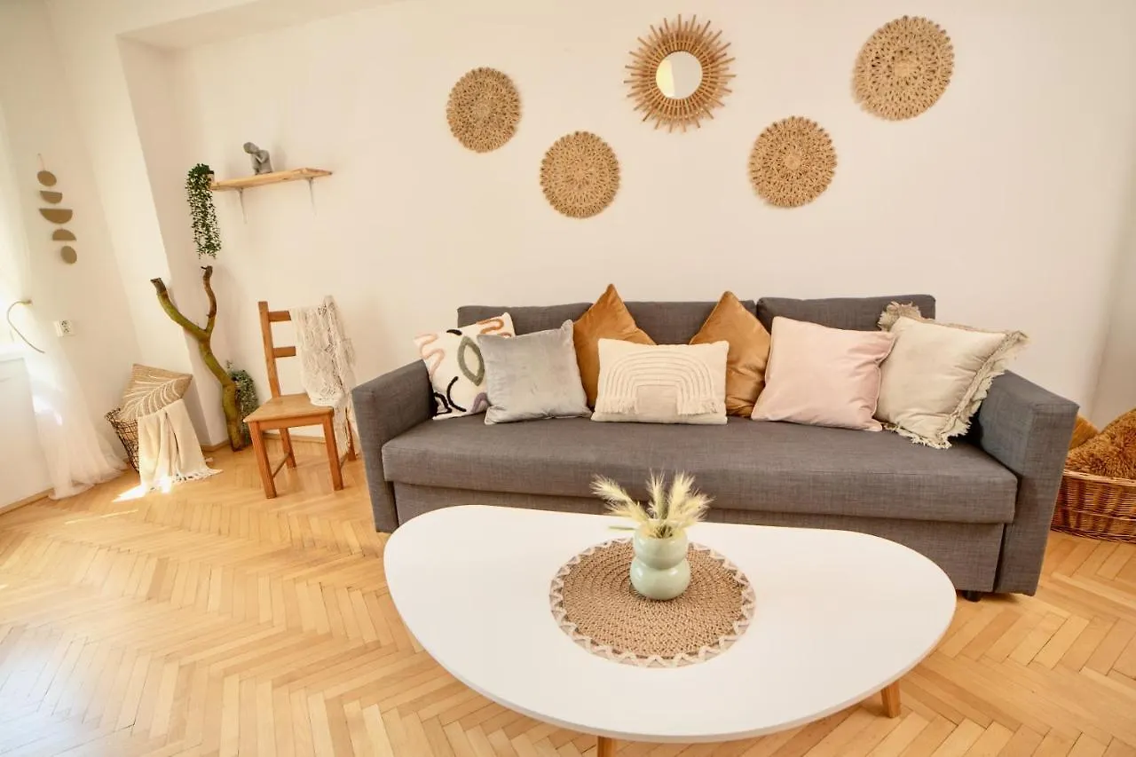 212 - Boho Home In Prague Next To City Center 5 Minutes To Wenceslas Square
